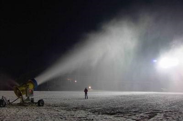 造雪機(jī)
